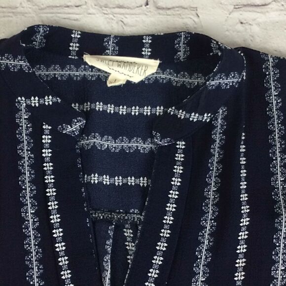 Sweet Wanderer crepe 3/4 sleeve draped pleated tunic size large navy pinstripe - Picture 9 of 11